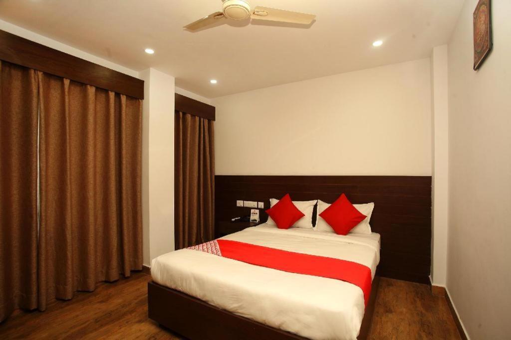 רומינדיי Oyo 525 Hotel Aloka Inn מראה חיצוני תמונה