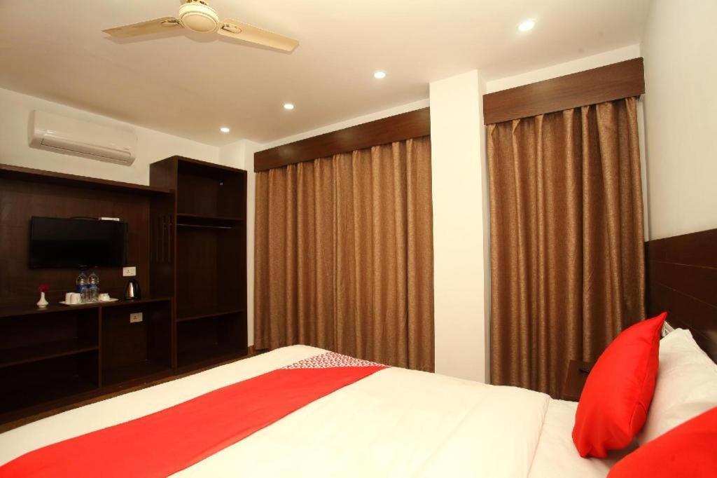 רומינדיי Oyo 525 Hotel Aloka Inn מראה חיצוני תמונה